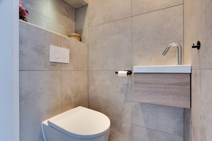 Foto 18 van Laaghalerstraat 30