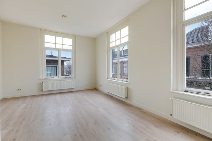 Foto 7 van Emmastraat 11-C