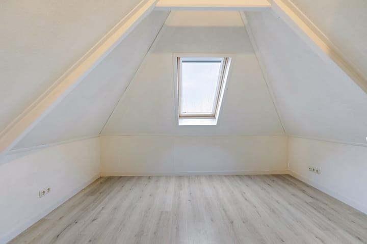 Foto 19 van Emmastraat 11-C