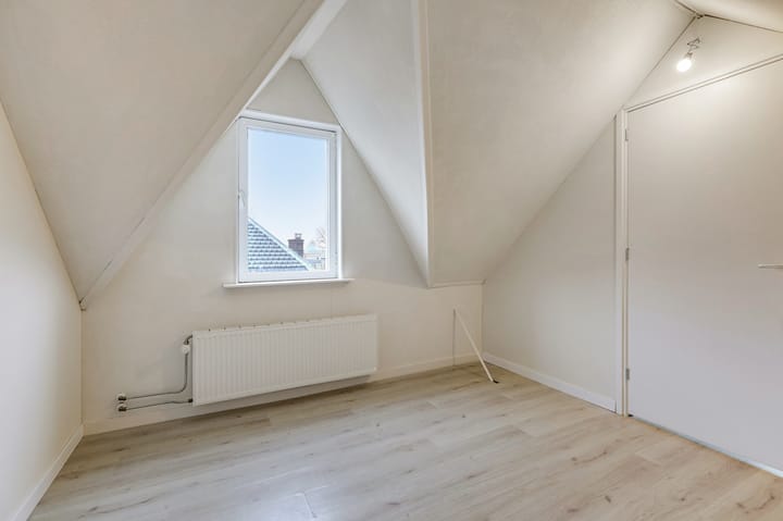 Foto 20 van Emmastraat 11-C