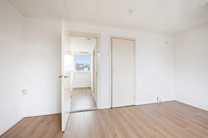 Foto 24 van Oranjestraat 17