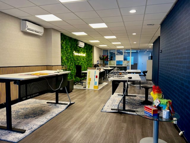 View photo 3 of Van Woustraat 84-H