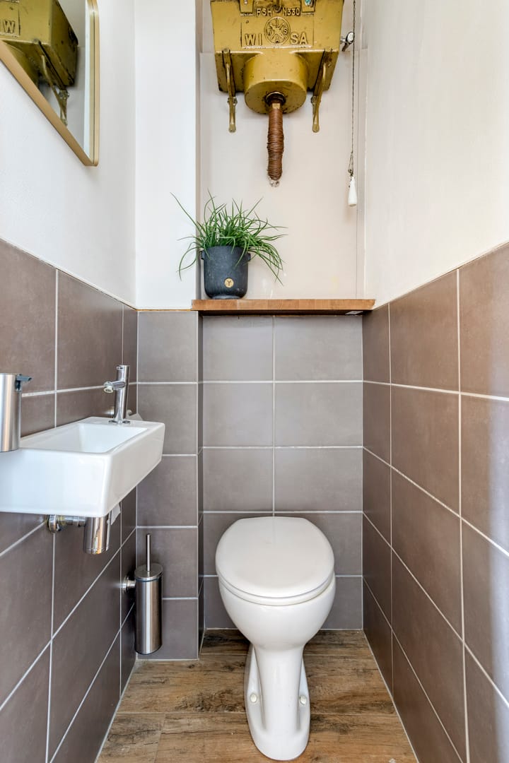 Foto 8 van Helper Weststraat 42