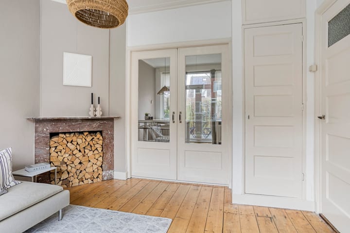 Foto 15 van Helper Weststraat 42