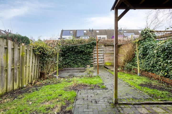 Foto 35 van Helper Weststraat 42