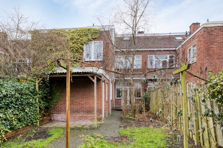 Foto 36 van Helper Weststraat 42