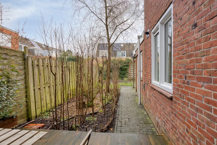 Foto 38 van Helper Weststraat 42