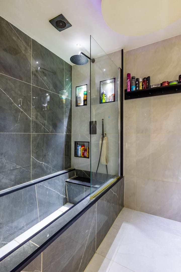 Photo 5 of De Lamartinestraat 15