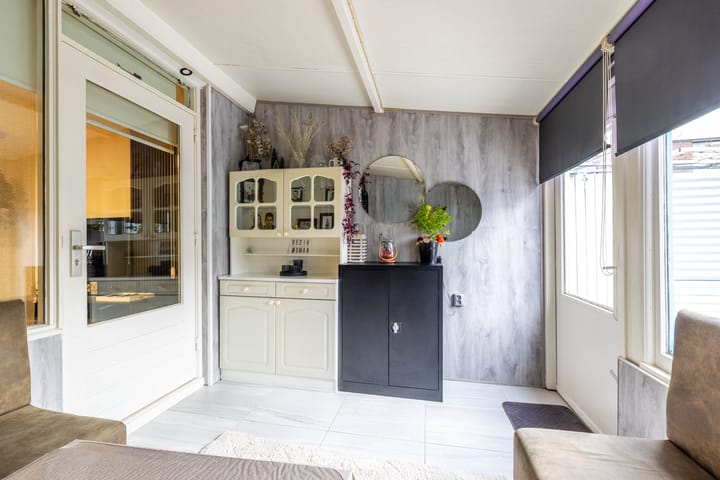 Photo 30 of De Lamartinestraat 15