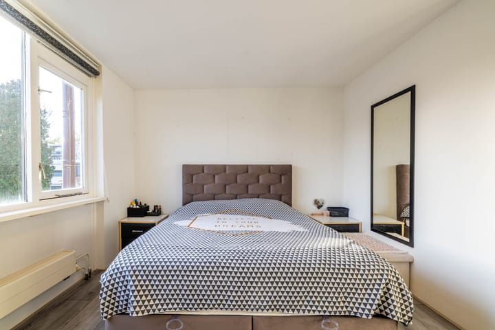 Photo 33 of De Lamartinestraat 15