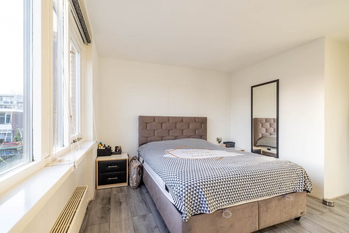 Photo 34 of De Lamartinestraat 15