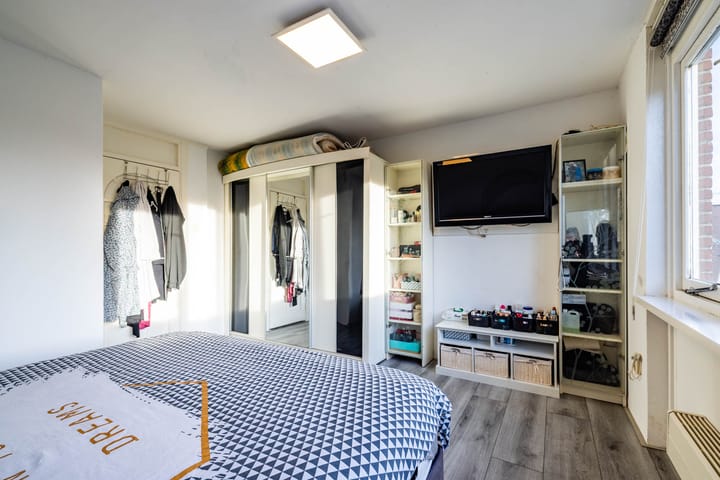 Photo 35 of De Lamartinestraat 15