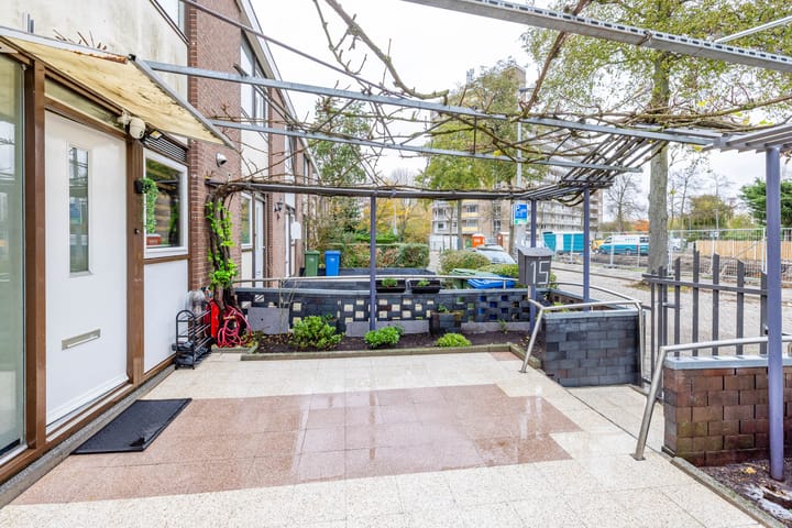 Photo 46 of De Lamartinestraat 15