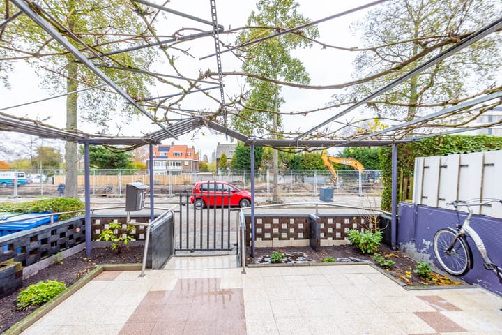 Photo 47 of De Lamartinestraat 15