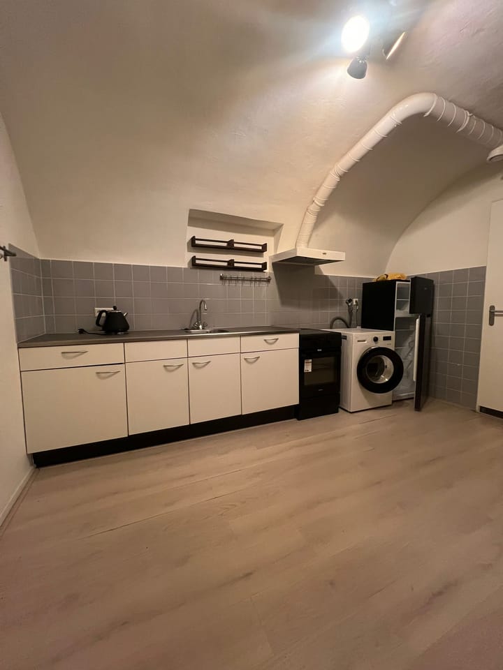 Foto 6 van Donkerstraat 17-K