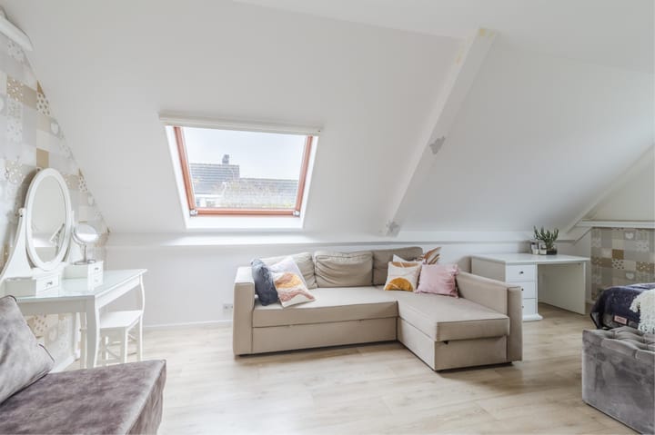 Photo 32 of Courteniusstraat 9