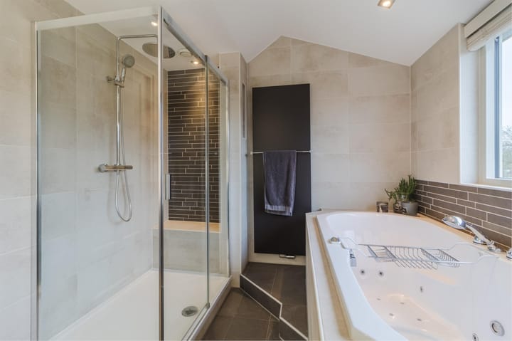 Photo 38 of Courteniusstraat 9