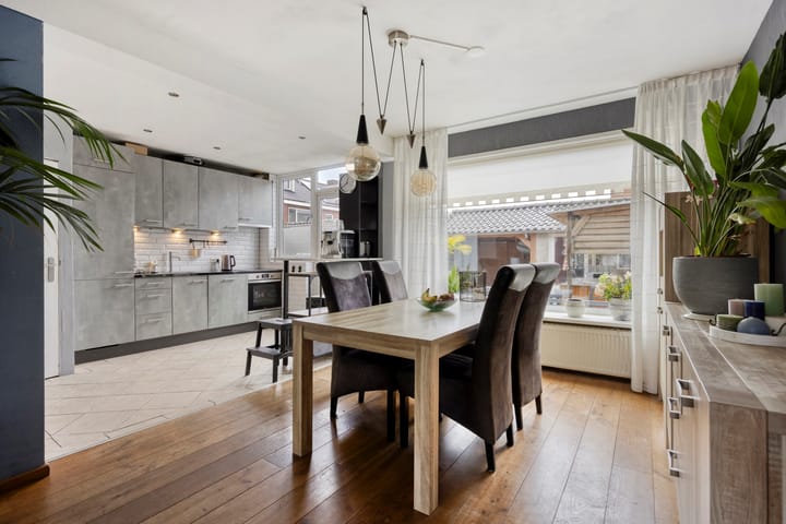 Photo 6 of Bellinistraat 68