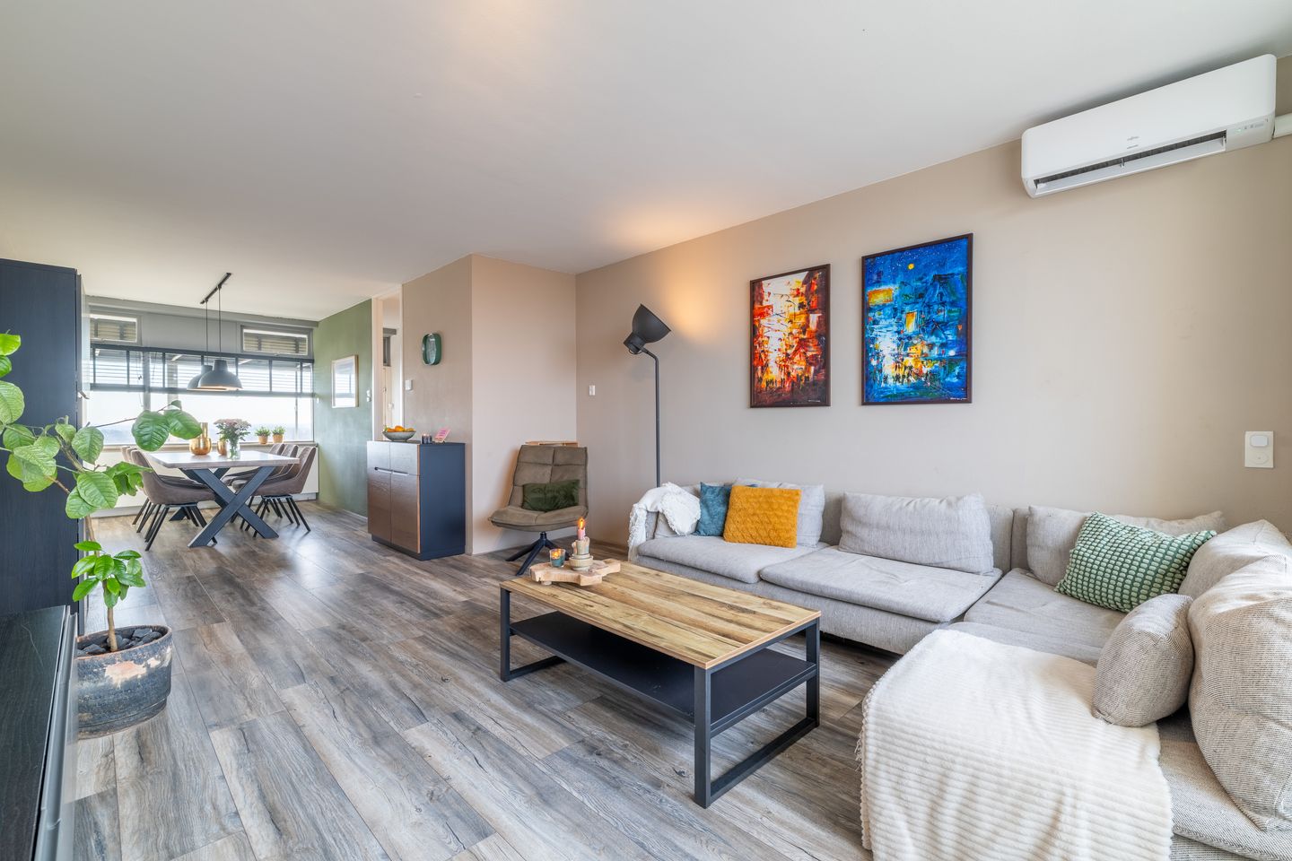 Photo 4 of Gronausestraat 208