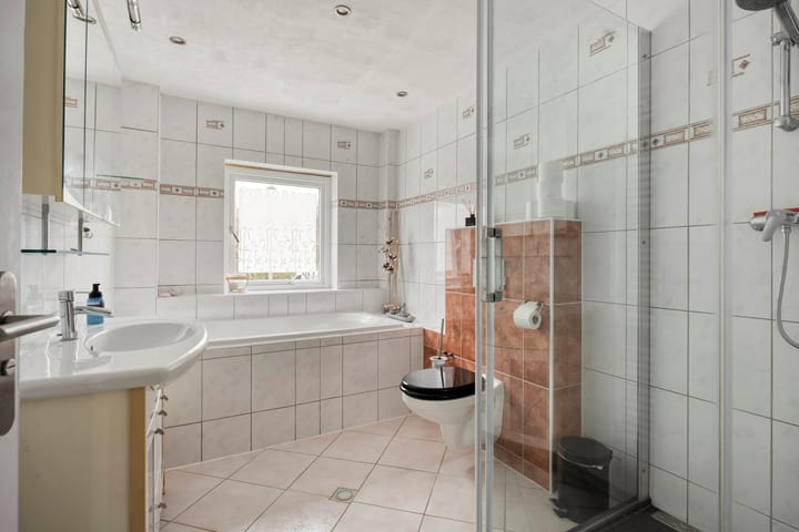 Photo 16 of Bellinistraat 68