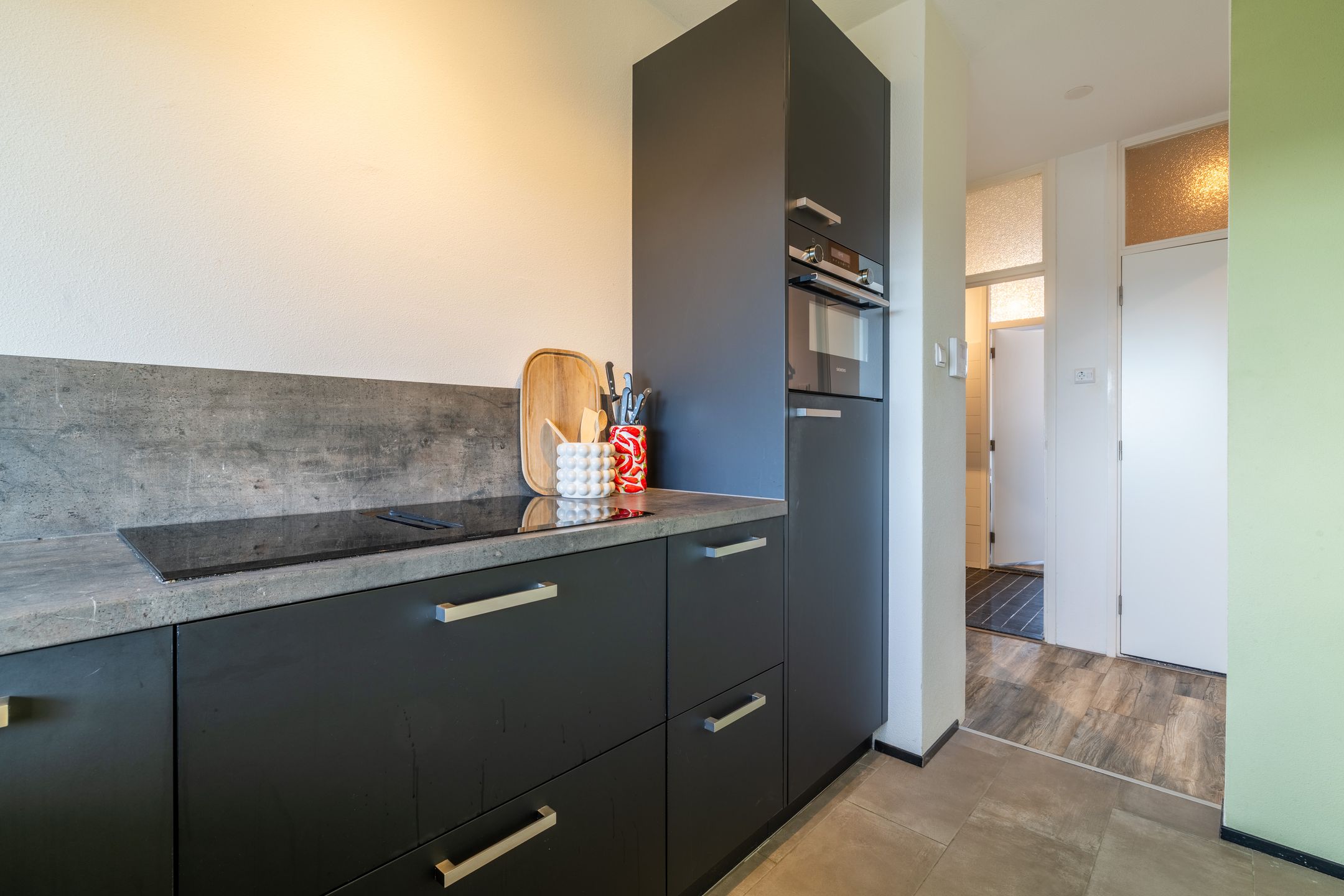 Photo 9 of Gronausestraat 208