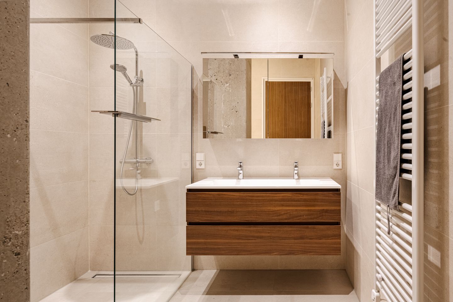 Foto 19 van Surinamepad 204