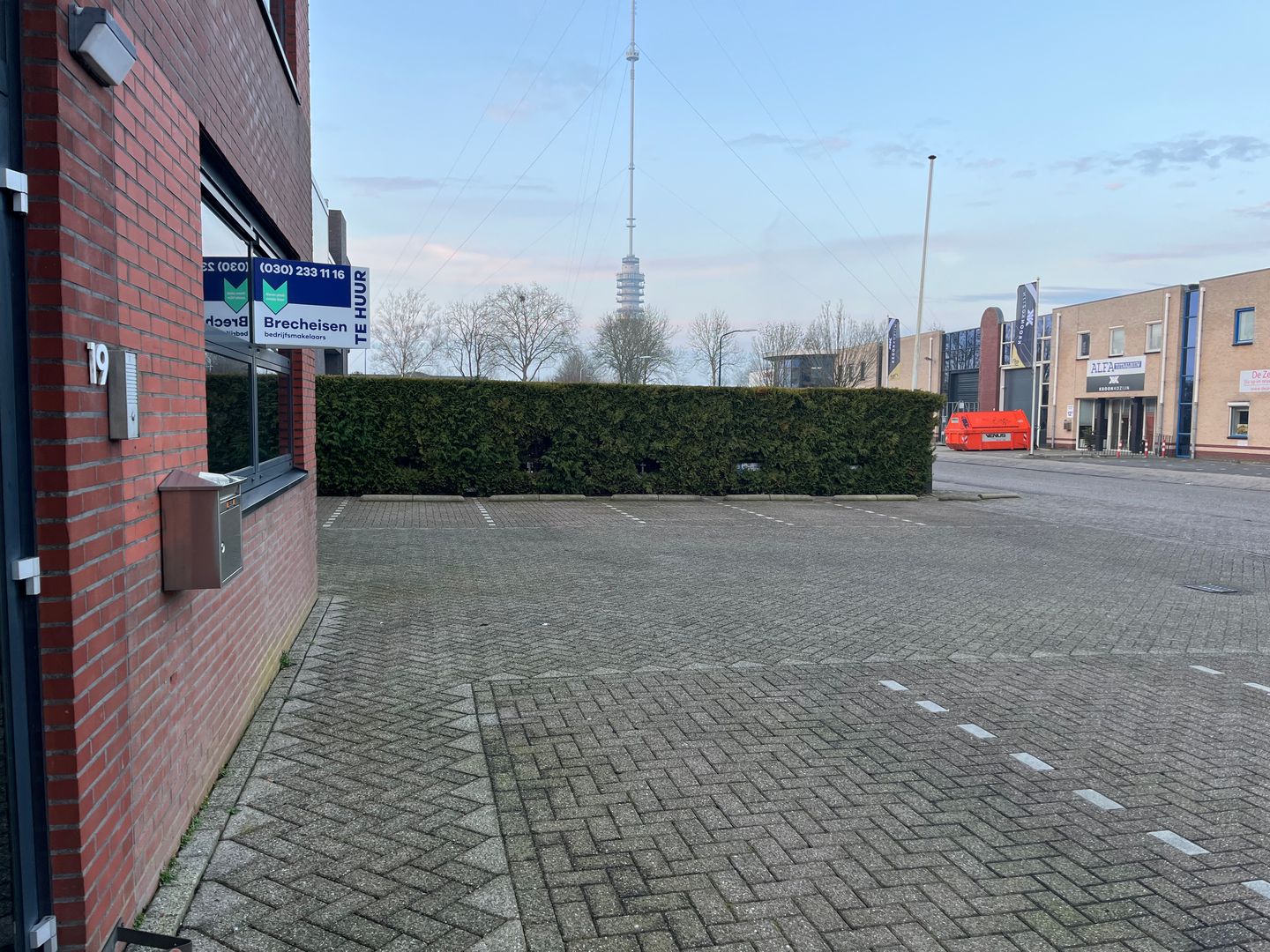 Bekijk foto 3 van Lorentzlaan 19