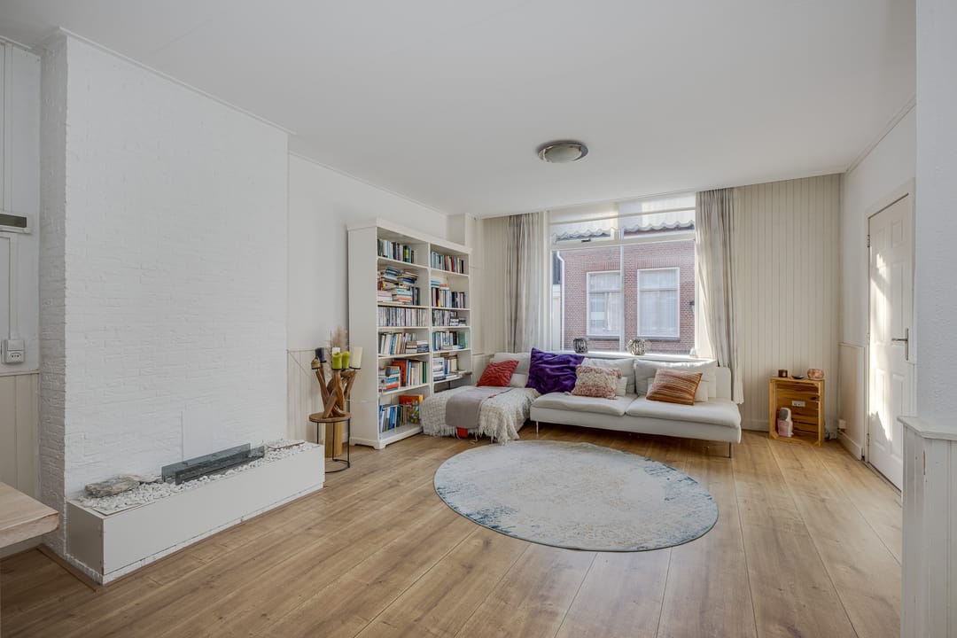 Photo 2 of Bijdorpstraat 54