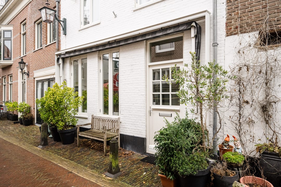 Photo 2 of Lange Raamstraat 9