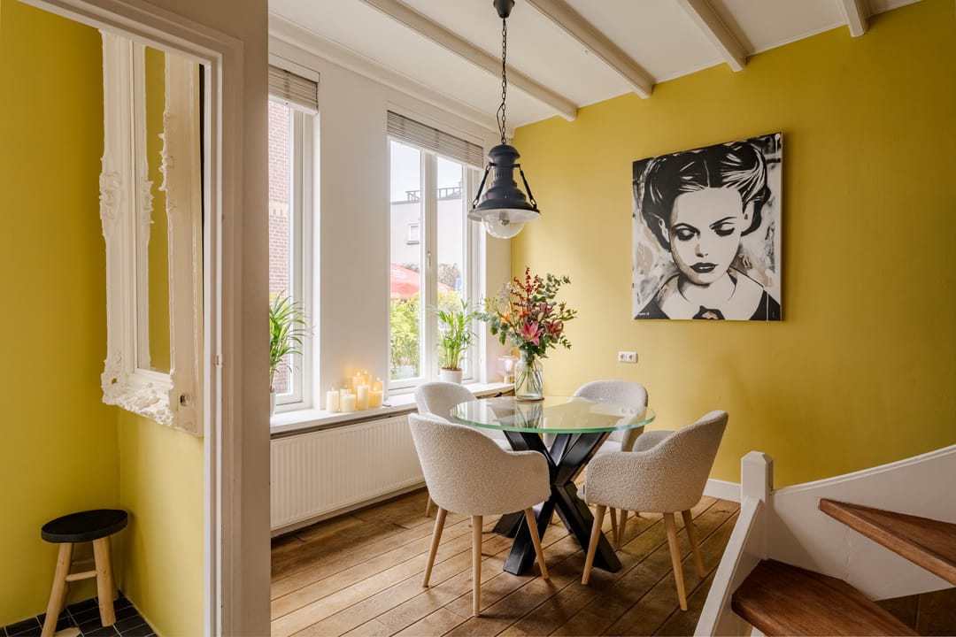 Photo 11 of Lange Raamstraat 9