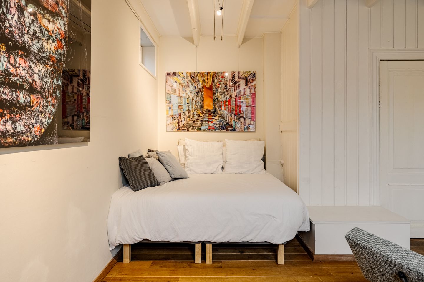 Photo 20 of Lange Raamstraat 9