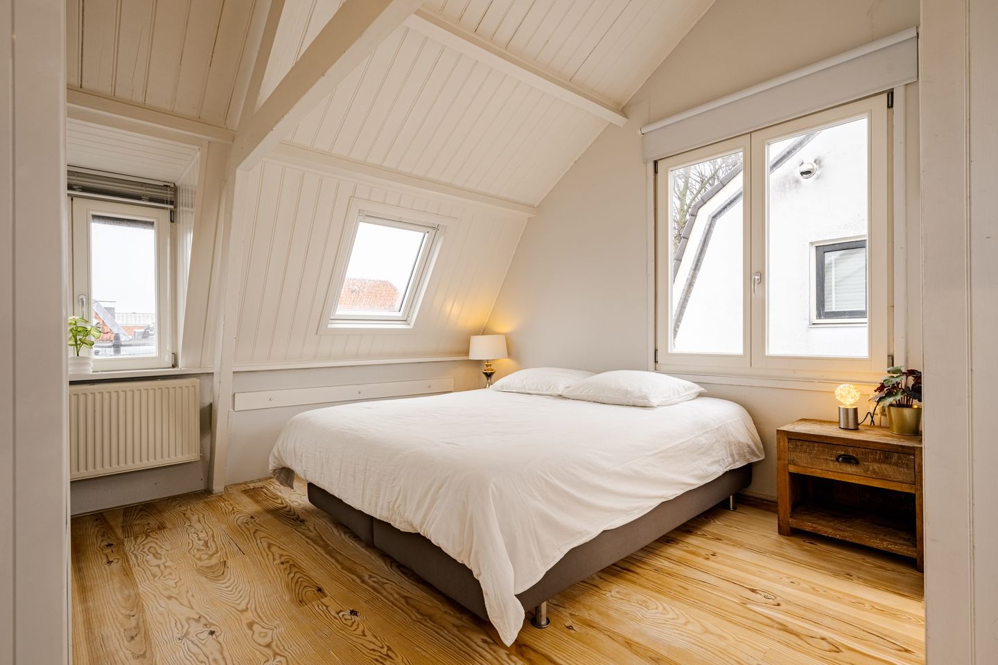 Photo 25 of Lange Raamstraat 9