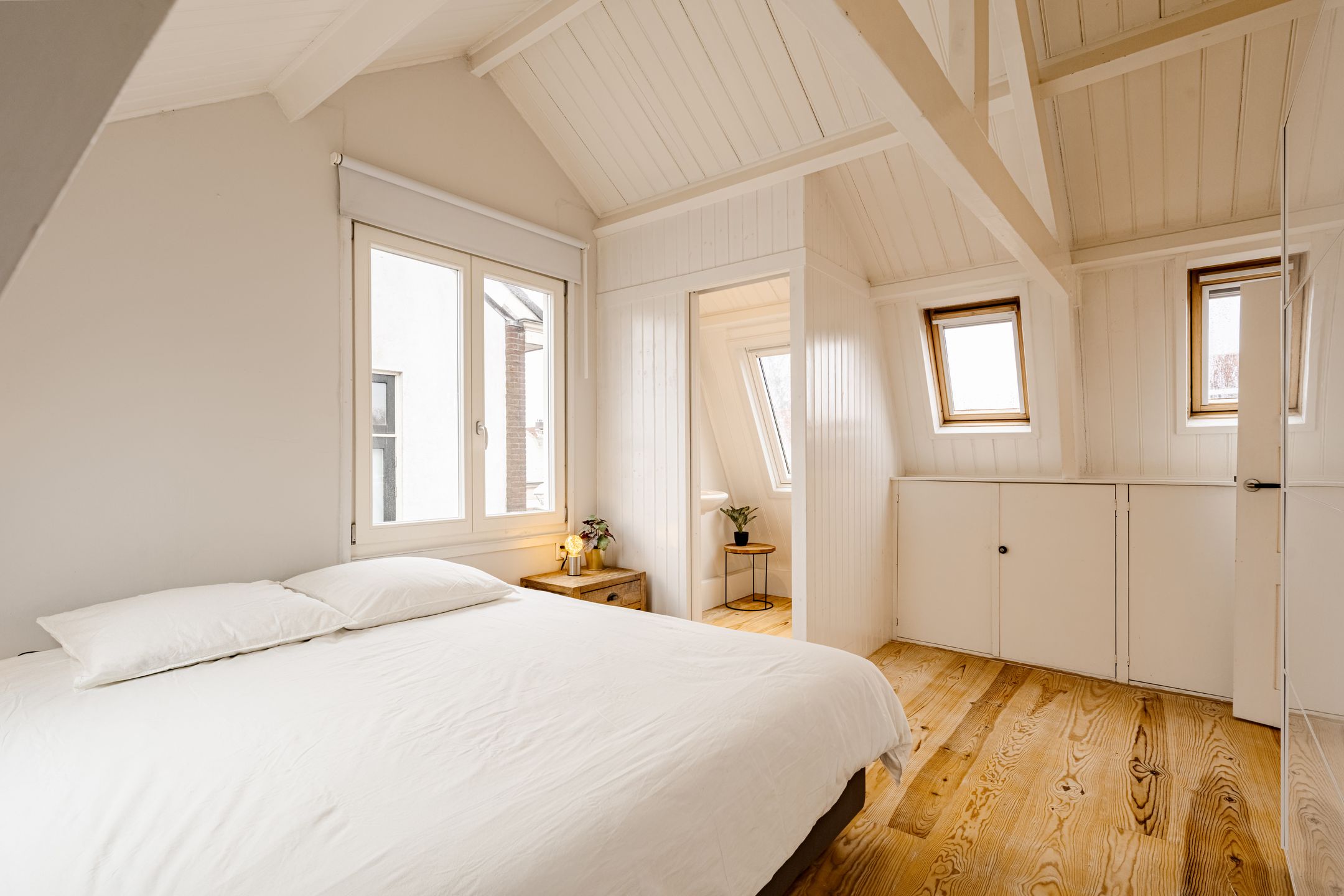 Photo 27 of Lange Raamstraat 9