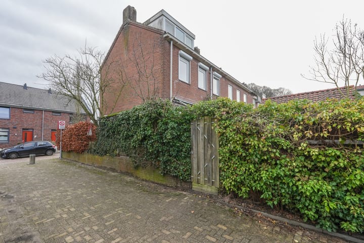 Photo 39 of Acaciastraat 7