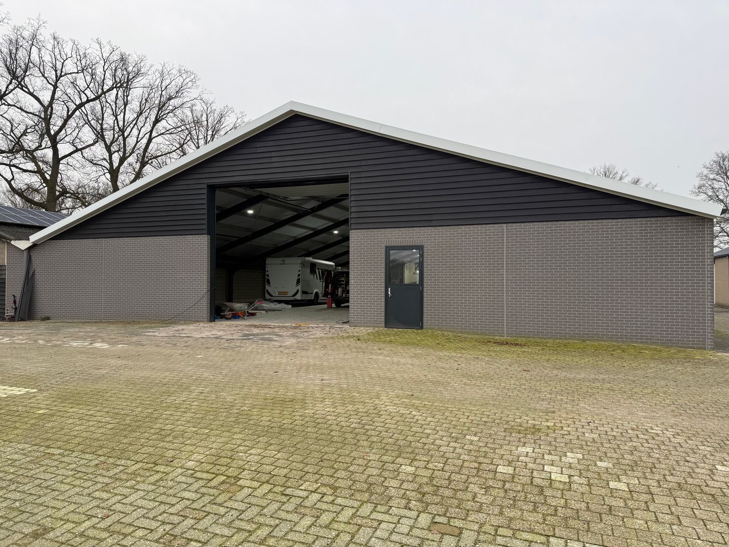 View photo 3 of Melvert 3