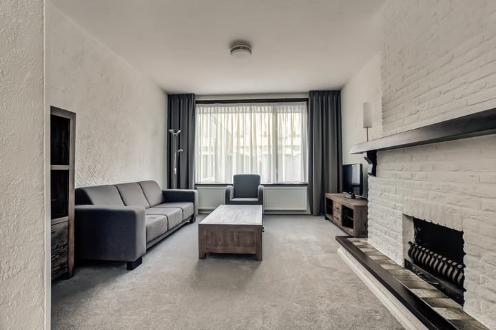 Photo 2 of Prof. R. Regoutstraat 20