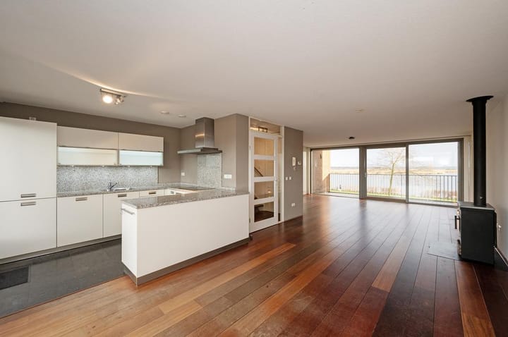 Foto 17 van Reling 15