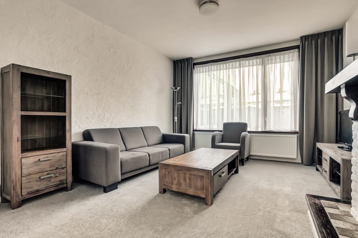 Photo 3 of Prof. R. Regoutstraat 20