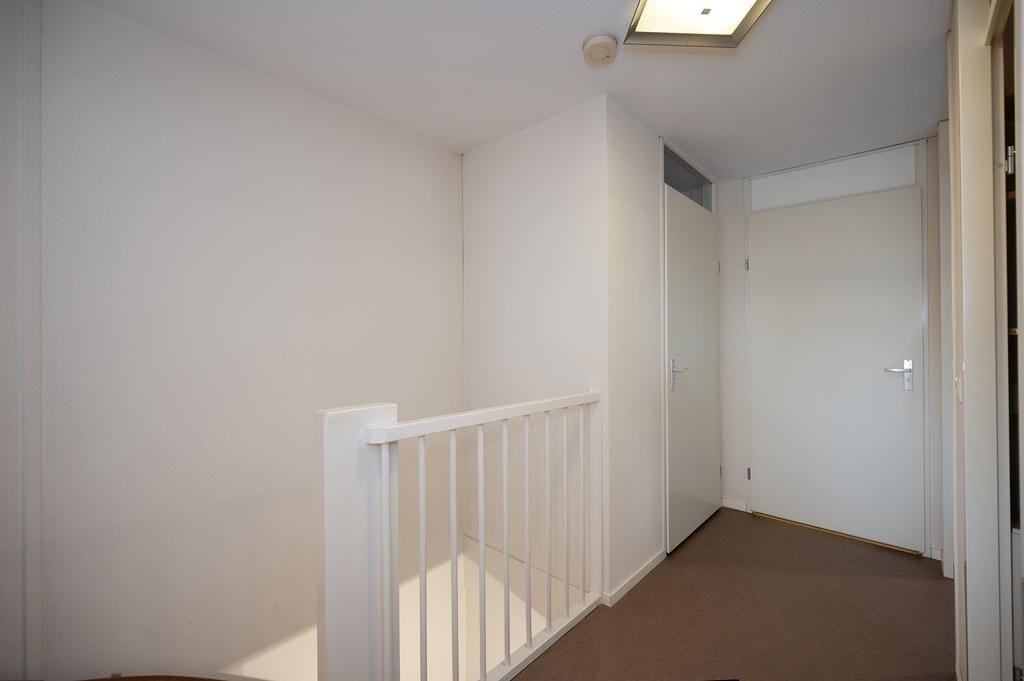 Photo 23 of Reling 15