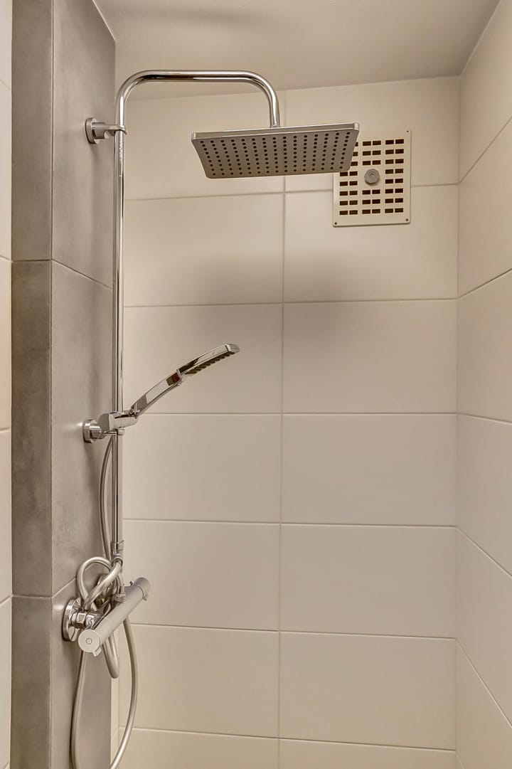 Photo 24 of Prof. R. Regoutstraat 20