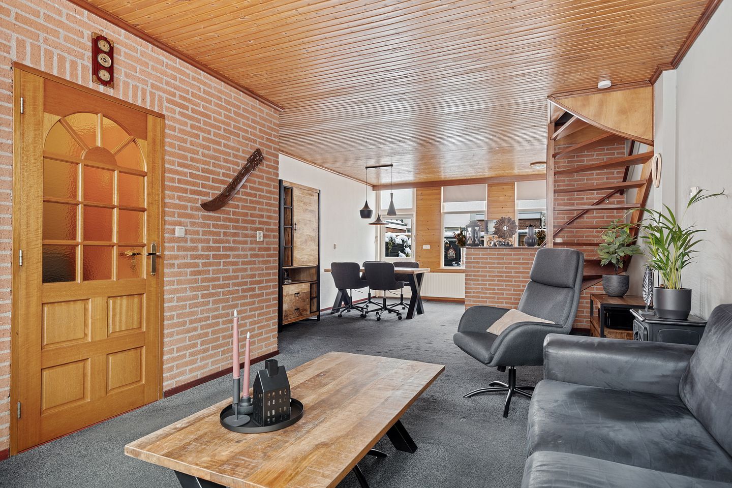 Foto 10 van Burg ten Veldestr 95