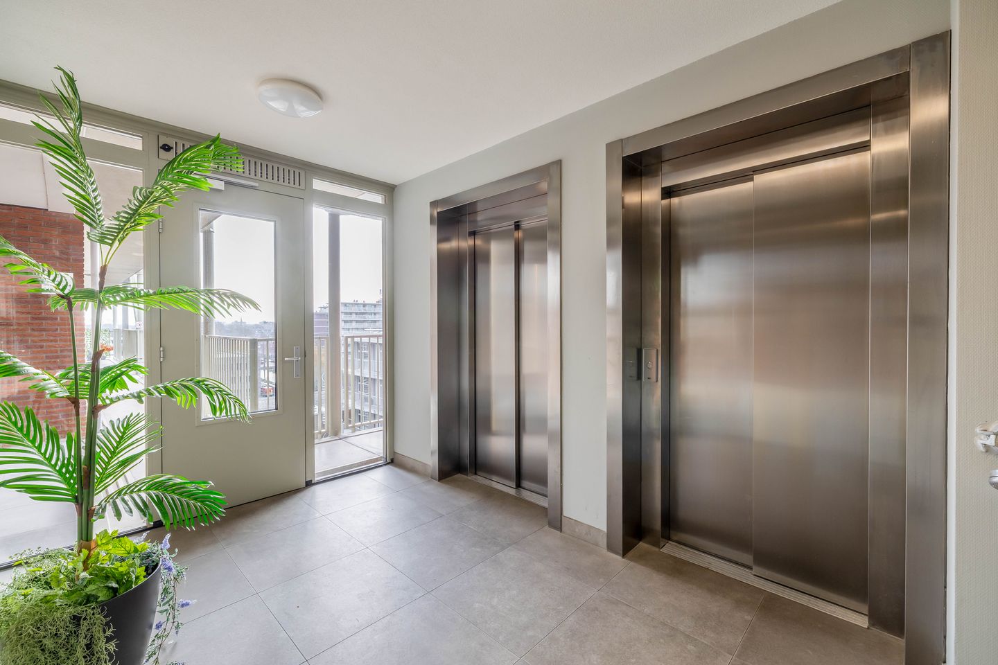 Photo 5 of Duikerlaan 348-E