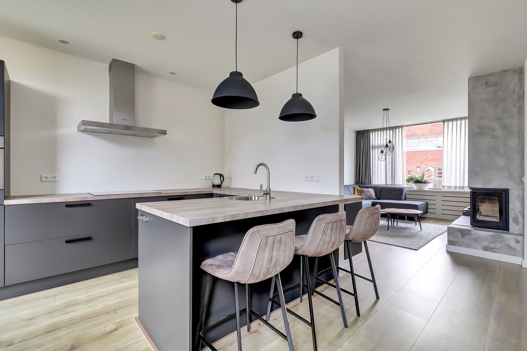 Photo 12 of Jonkerstraat 23