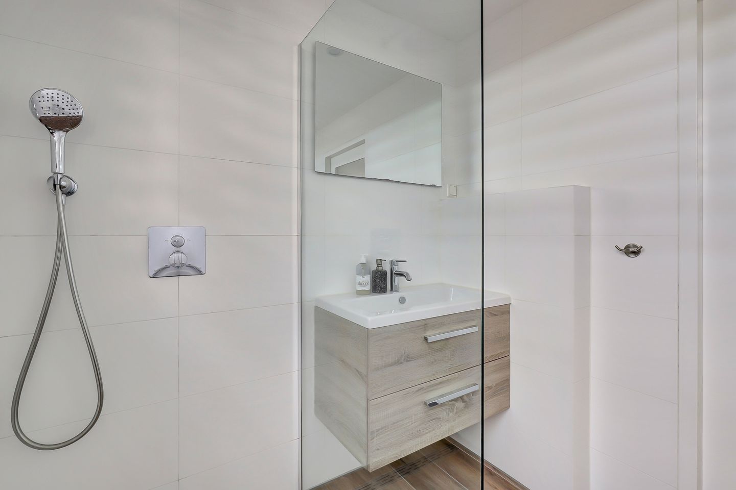 Photo 25 of Jonkerstraat 23