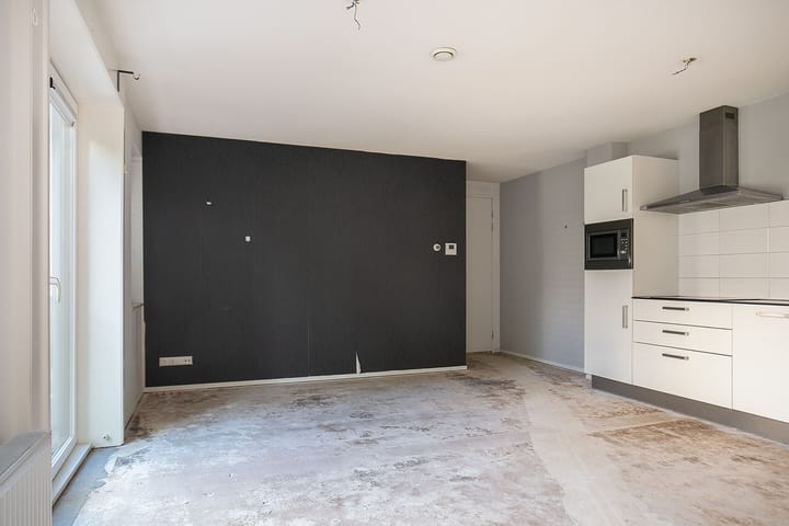 Foto 2 van Stationsplein 4-35