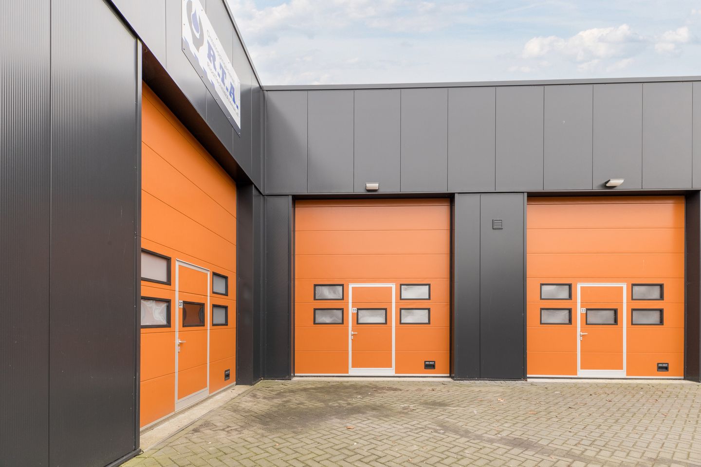 Bekijk foto 2 van Bellstraat 41