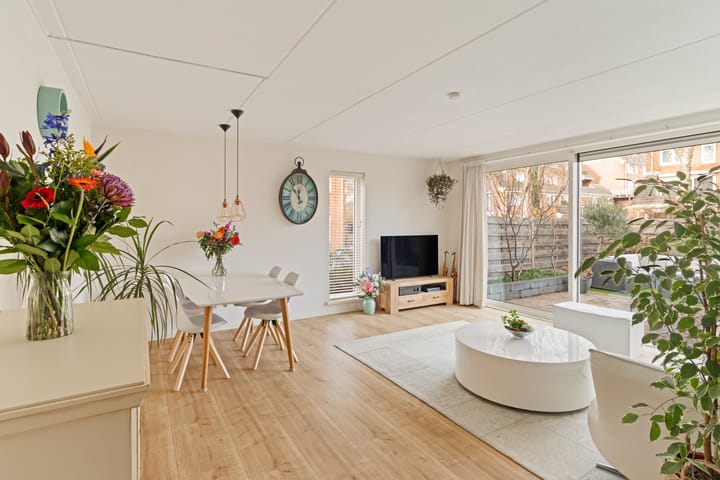 Foto 2 van Jachthoorn 81