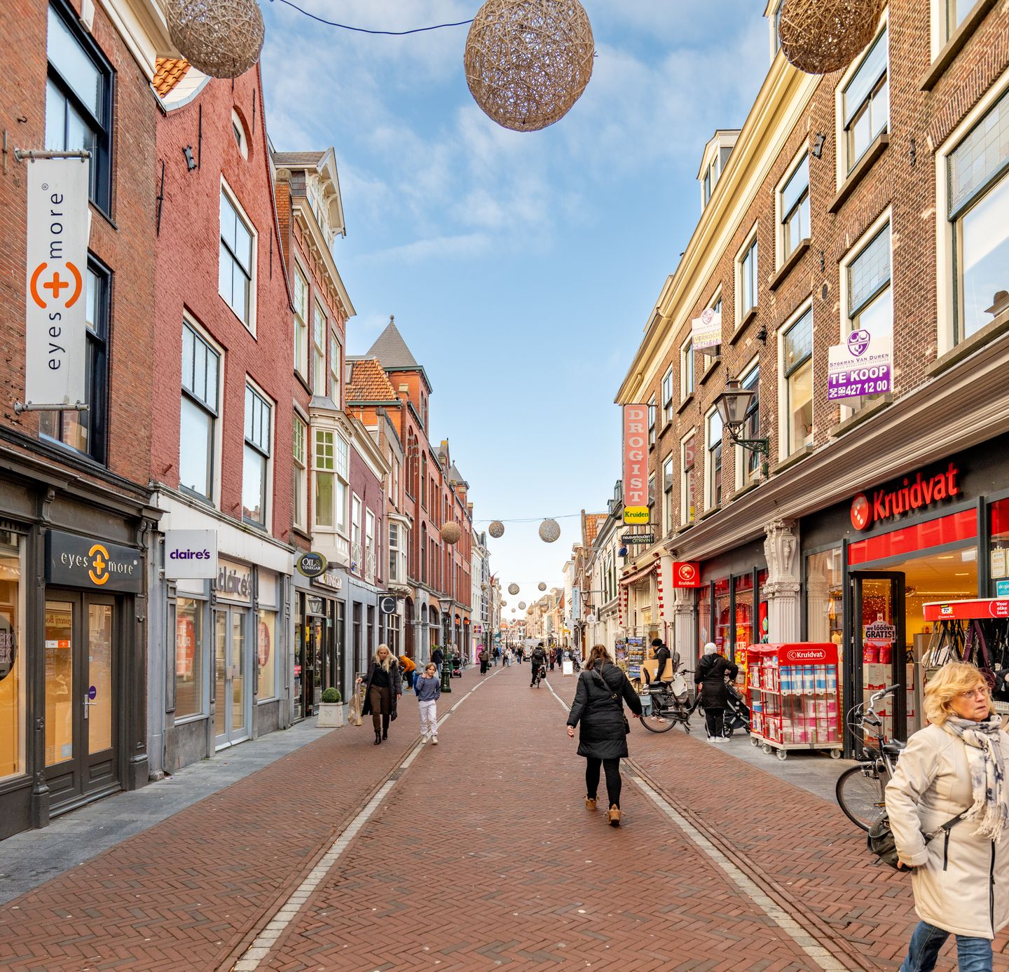 View photo 5 of Haarlemmerstraat 81