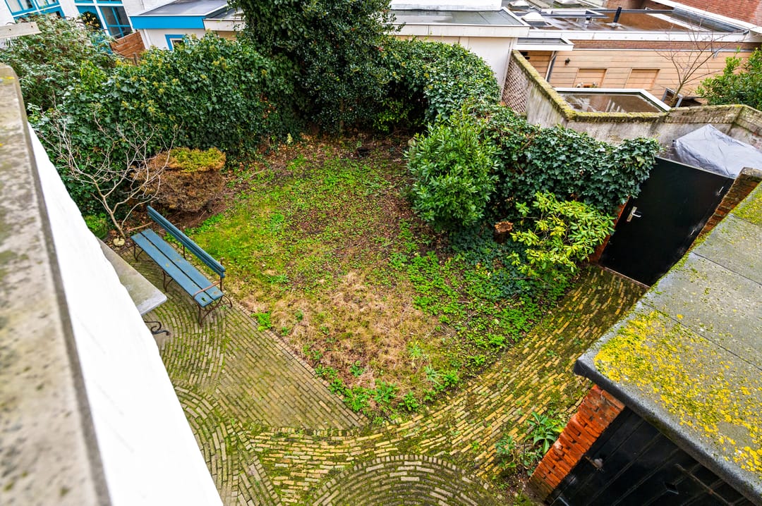 Photo 11 of Zeeruststraat 212
