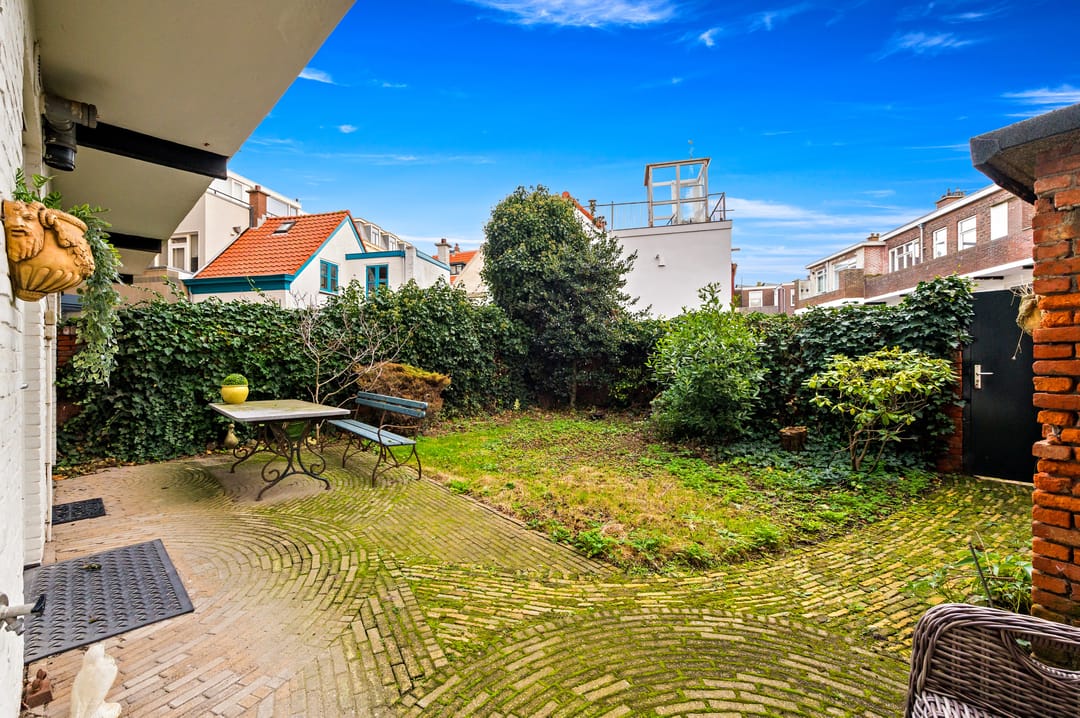 Photo 31 of Zeeruststraat 212